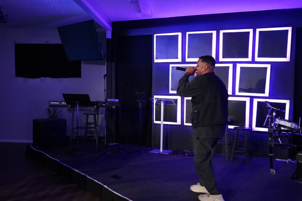 Giovani Lights Up the Stage with Latin Christian&nbsp;Hip-Hop